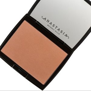 Anastasia Beverly Hills Bronzer